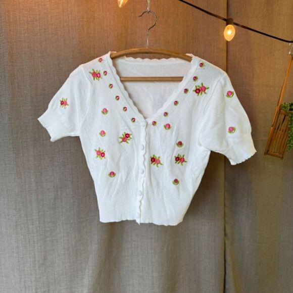 Sweaters - Sweet embroidered short sleeve cardigan - S
